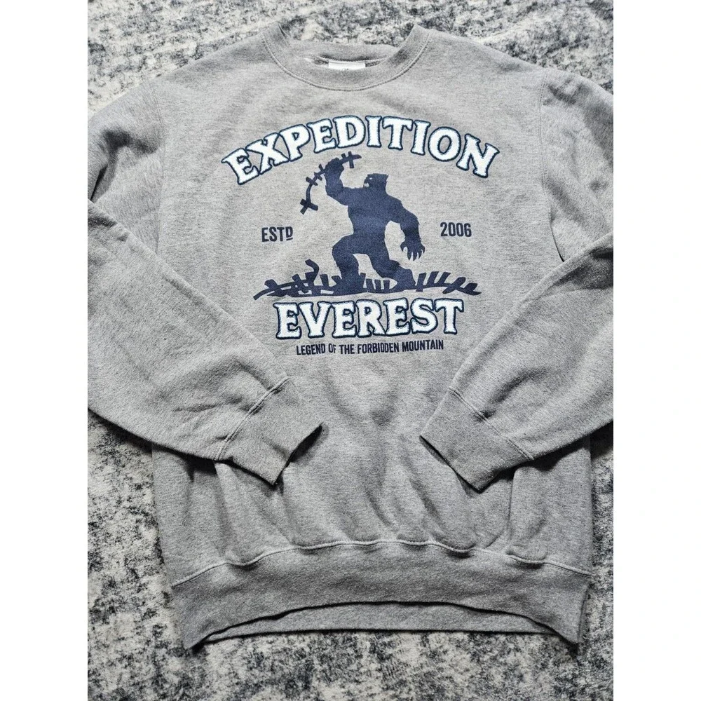 Vintage Disney Parks Sweatshirt Mens M Gray Expedition Everest Forbidden Kingdom